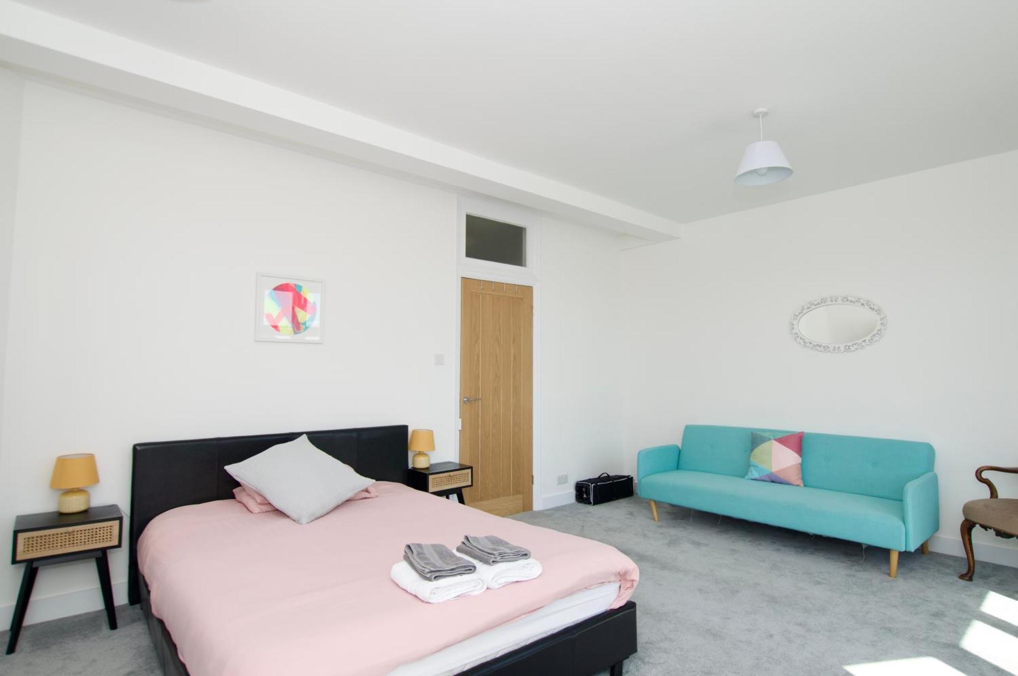 Beautiful Large 3-Bed Coastal Flat With Parking. Apartment Frinton-on-Sea Luaran gambar