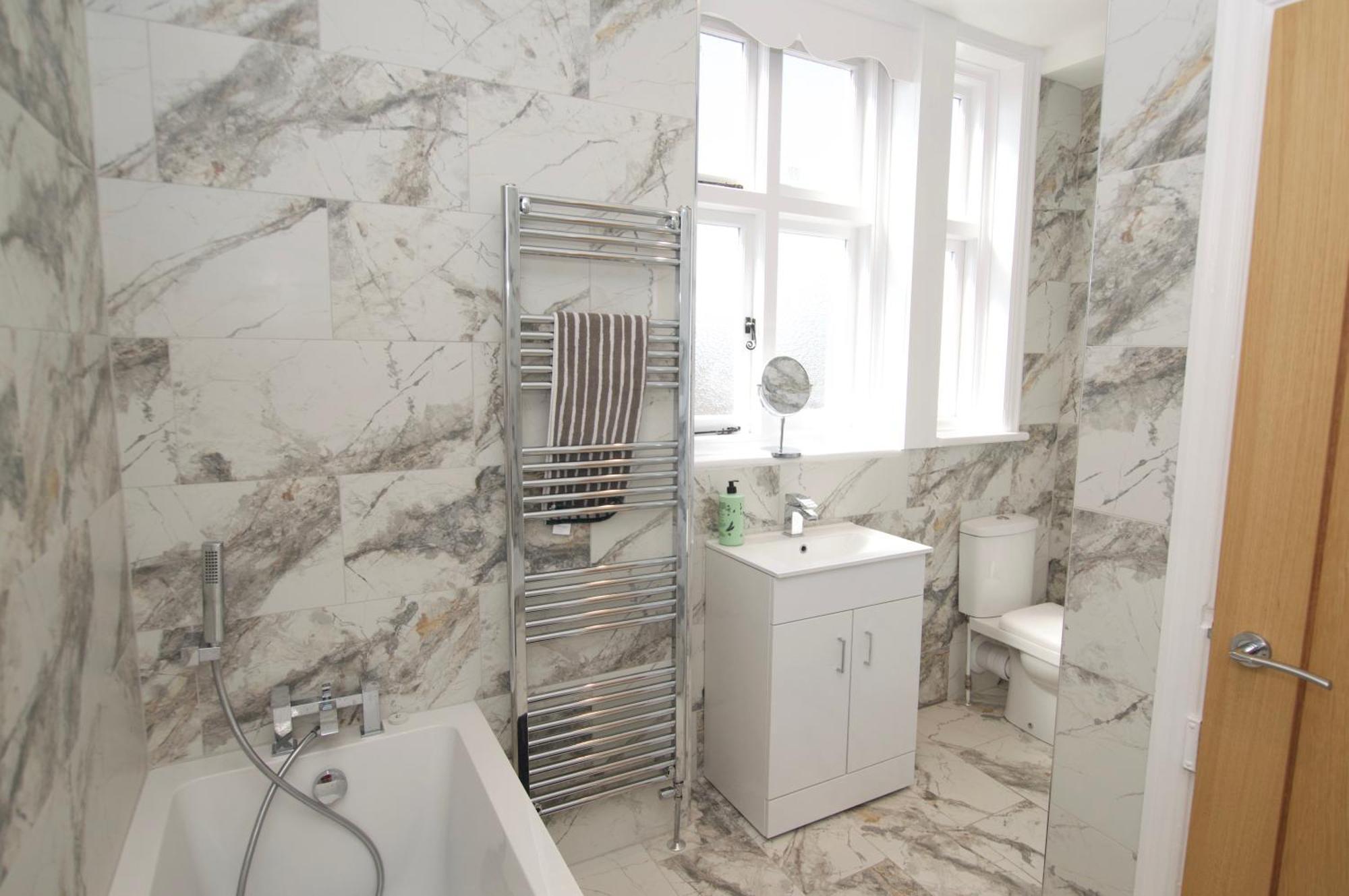 Beautiful Large 3-Bed Coastal Flat With Parking. Apartment Frinton-on-Sea Luaran gambar
